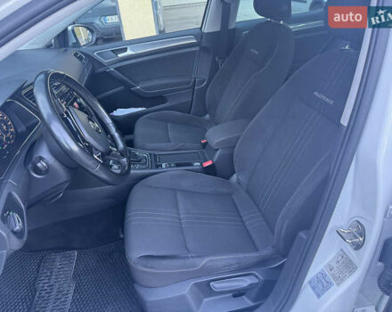 Белый Фольксваген Гольф, объемом двигателя 1.97 л и пробегом 352 тыс. км за 14999 $, фото 11 на Automoto.ua