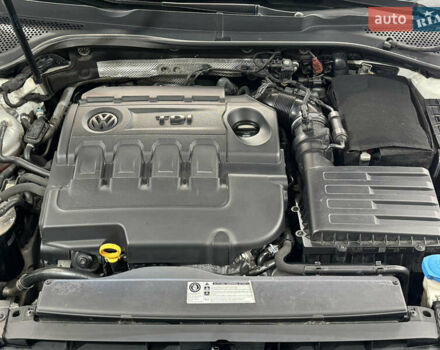 Белый Фольксваген Гольф, объемом двигателя 2 л и пробегом 206 тыс. км за 13800 $, фото 31 на Automoto.ua