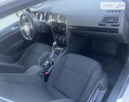 Білий Фольксваген Гольф, об'ємом двигуна 1.6 л та пробігом 216 тис. км за 13900 $, фото 12 на Automoto.ua