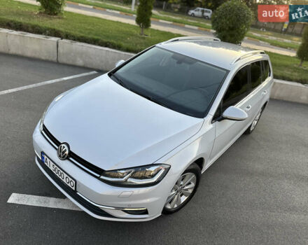Белый Фольксваген Гольф, объемом двигателя 1.97 л и пробегом 182 тыс. км за 16150 $, фото 3 на Automoto.ua