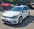 Белый Фольксваген Гольф, объемом двигателя 1.6 л и пробегом 225 тыс. км за 13000 $, фото 1 на Automoto.ua