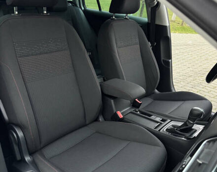 Белый Фольксваген Гольф, объемом двигателя 1.6 л и пробегом 236 тыс. км за 13200 $, фото 16 на Automoto.ua