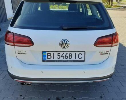 Белый Фольксваген Гольф, объемом двигателя 2 л и пробегом 233 тыс. км за 17300 $, фото 2 на Automoto.ua