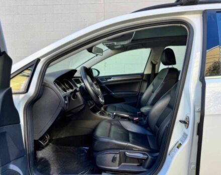 Белый Фольксваген Гольф, объемом двигателя 1.8 л и пробегом 53 тыс. км за 7500 $, фото 10 на Automoto.ua