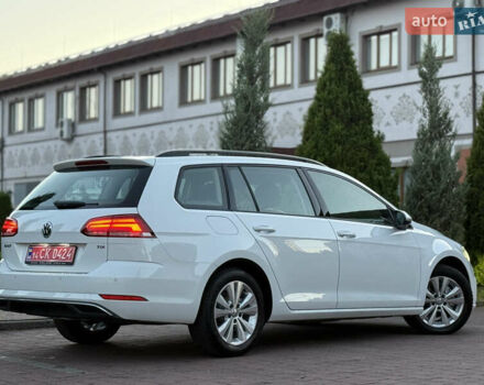 Белый Фольксваген Гольф, объемом двигателя 1.6 л и пробегом 240 тыс. км за 13200 $, фото 2 на Automoto.ua