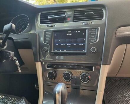 Белый Фольксваген Гольф, объемом двигателя 1.8 л и пробегом 41 тыс. км за 16250 $, фото 17 на Automoto.ua