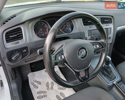 Білий Фольксваген Гольф, об'ємом двигуна 1.8 л та пробігом 183 тис. км за 9750 $, фото 27 на Automoto.ua