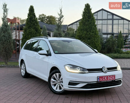 Белый Фольксваген Гольф, объемом двигателя 1.6 л и пробегом 240 тыс. км за 13200 $, фото 6 на Automoto.ua