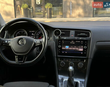 Білий Фольксваген Гольф, об'ємом двигуна 1.97 л та пробігом 290 тис. км за 14300 $, фото 28 на Automoto.ua