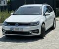 Білий Фольксваген Гольф, об'ємом двигуна 1.6 л та пробігом 244 тис. км за 13400 $, фото 1 на Automoto.ua