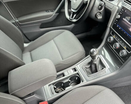 Фольксваген Гольф 2017 в Черновцах на Automoto.ua Белый Фольксваген Гольф, объемом двигателя 1.6 л и пробегом 275 тыс. км за 10900 $, фото 29 на Automoto.ua