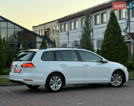 Белый Фольксваген Гольф, объемом двигателя 1.6 л и пробегом 240 тыс. км за 13200 $, фото 47 на Automoto.ua