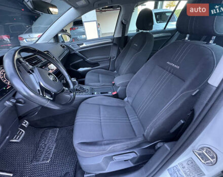 Белый Фольксваген Гольф, объемом двигателя 1.97 л и пробегом 352 тыс. км за 14999 $, фото 12 на Automoto.ua