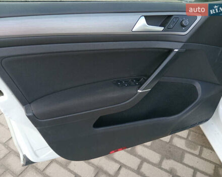 Білий Фольксваген Гольф, об'ємом двигуна 1.8 л та пробігом 183 тис. км за 9750 $, фото 23 на Automoto.ua