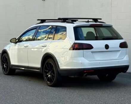 Белый Фольксваген Гольф, объемом двигателя 1.8 л и пробегом 53 тыс. км за 7500 $, фото 4 на Automoto.ua