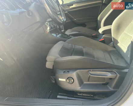 Белый Фольксваген Гольф, объемом двигателя 1.97 л и пробегом 216 тыс. км за 16900 $, фото 10 на Automoto.ua