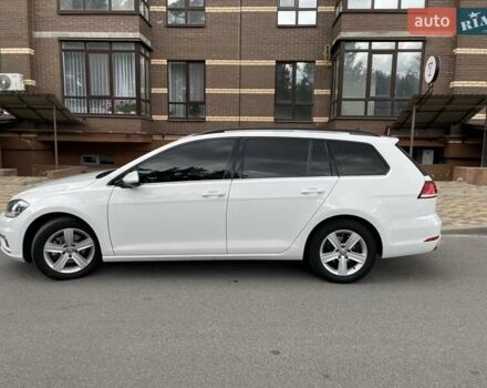 Белый Фольксваген Гольф, объемом двигателя 1.6 л и пробегом 232 тыс. км за 12500 $, фото 5 на Automoto.ua