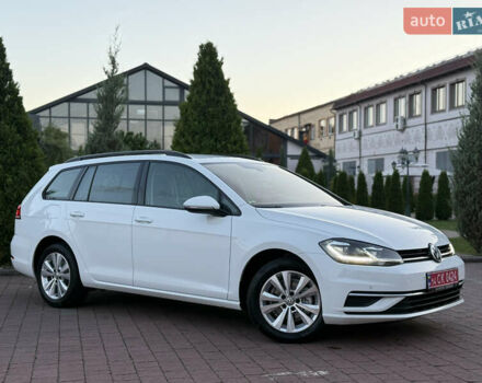 Белый Фольксваген Гольф, объемом двигателя 1.6 л и пробегом 240 тыс. км за 13200 $, фото 9 на Automoto.ua