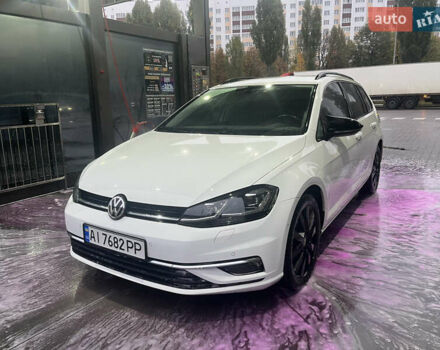 Белый Фольксваген Гольф, объемом двигателя 1.97 л и пробегом 216 тыс. км за 16900 $, фото 21 на Automoto.ua