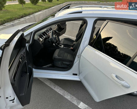 Белый Фольксваген Гольф, объемом двигателя 1.97 л и пробегом 182 тыс. км за 16150 $, фото 27 на Automoto.ua