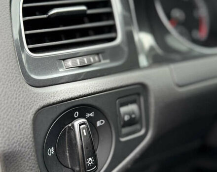 Белый Фольксваген Гольф, объемом двигателя 1.6 л и пробегом 206 тыс. км за 12999 $, фото 51 на Automoto.ua