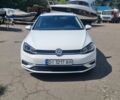 Белый Фольксваген Гольф, объемом двигателя 1.6 л и пробегом 225 тыс. км за 13000 $, фото 1 на Automoto.ua