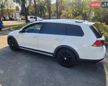 Белый Фольксваген Гольф, объемом двигателя 1.8 л и пробегом 41 тыс. км за 16250 $, фото 5 на Automoto.ua