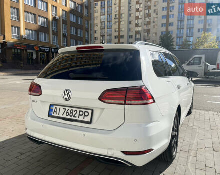 Белый Фольксваген Гольф, объемом двигателя 1.97 л и пробегом 216 тыс. км за 16900 $, фото 3 на Automoto.ua