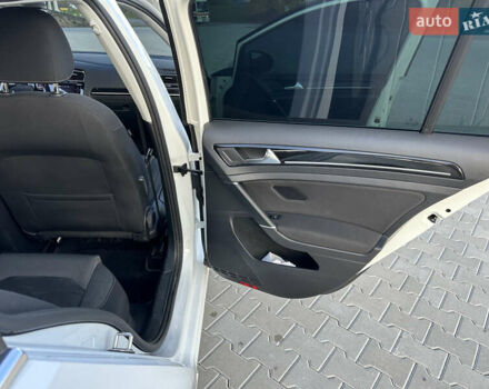 Білий Фольксваген Гольф, об'ємом двигуна 2 л та пробігом 199 тис. км за 17200 $, фото 21 на Automoto.ua