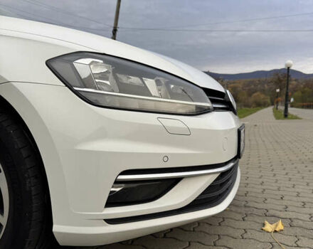 Белый Фольксваген Гольф, объемом двигателя 1.6 л и пробегом 236 тыс. км за 13200 $, фото 9 на Automoto.ua