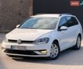 Белый Фольксваген Гольф, объемом двигателя 1.6 л и пробегом 300 тыс. км за 9900 $, фото 4 на Automoto.ua