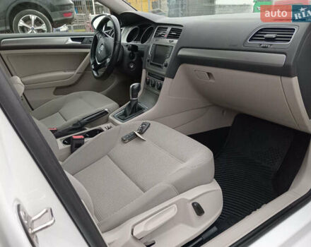 Белый Фольксваген Гольф, объемом двигателя 1.8 л и пробегом 167 тыс. км за 9750 $, фото 12 на Automoto.ua