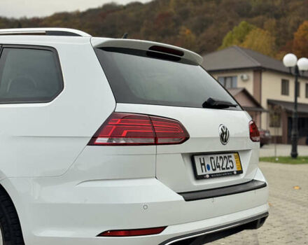 Белый Фольксваген Гольф, объемом двигателя 1.6 л и пробегом 236 тыс. км за 13200 $, фото 8 на Automoto.ua