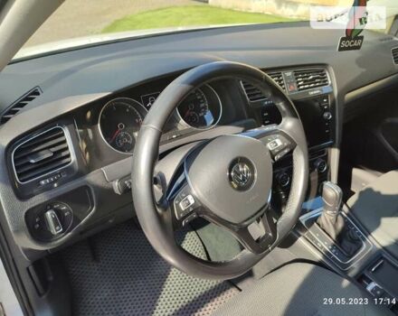 Білий Фольксваген Гольф, об'ємом двигуна 1.6 л та пробігом 213 тис. км за 14500 $, фото 7 на Automoto.ua