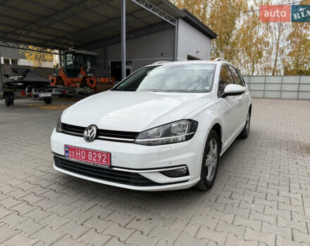 Білий Фольксваген Гольф, об'ємом двигуна 1.6 л та пробігом 190 тис. км за 15300 $, фото 6 на Automoto.ua