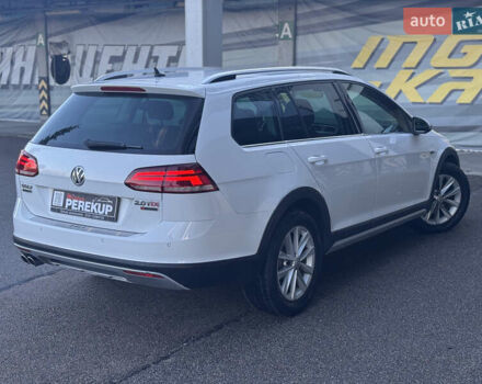 Белый Фольксваген Гольф, объемом двигателя 1.97 л и пробегом 352 тыс. км за 14999 $, фото 7 на Automoto.ua