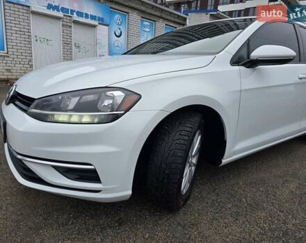Белый Фольксваген Гольф, объемом двигателя 1.8 л и пробегом 102 тыс. км за 14900 $, фото 2 на Automoto.ua