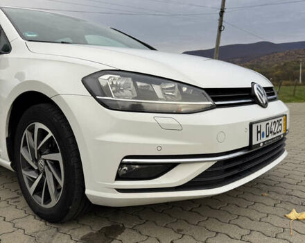 Белый Фольксваген Гольф, объемом двигателя 1.6 л и пробегом 236 тыс. км за 13200 $, фото 10 на Automoto.ua