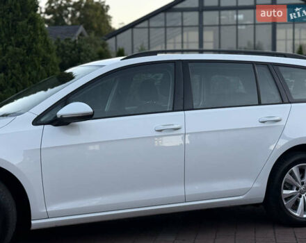 Белый Фольксваген Гольф, объемом двигателя 1.6 л и пробегом 240 тыс. км за 13200 $, фото 24 на Automoto.ua