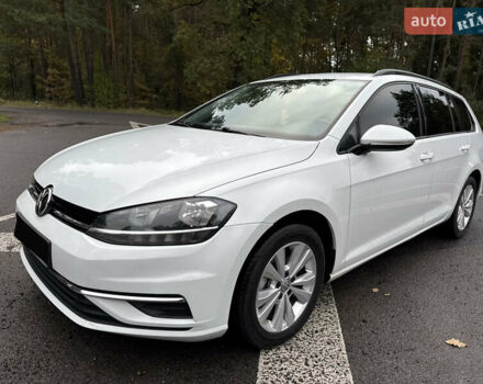 Белый Фольксваген Гольф, объемом двигателя 1.8 л и пробегом 191 тыс. км за 14200 $, фото 8 на Automoto.ua