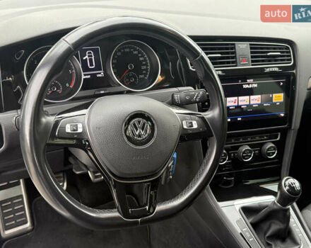 Белый Фольксваген Гольф, объемом двигателя 2 л и пробегом 184 тыс. км за 15250 $, фото 34 на Automoto.ua