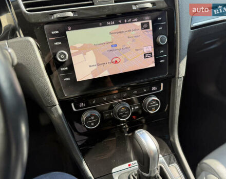 Белый Фольксваген Гольф, объемом двигателя 1.97 л и пробегом 280 тыс. км за 15850 $, фото 12 на Automoto.ua