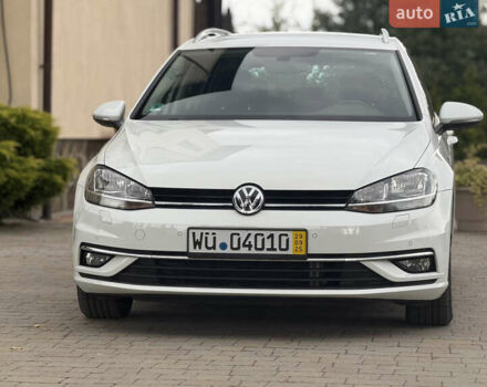 Белый Фольксваген Гольф, объемом двигателя 2 л и пробегом 184 тыс. км за 15250 $, фото 1 на Automoto.ua