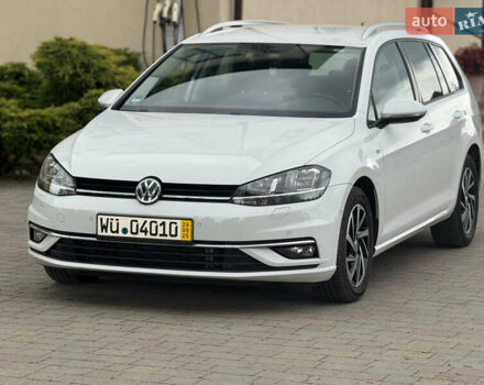 Белый Фольксваген Гольф, объемом двигателя 2 л и пробегом 184 тыс. км за 15250 $, фото 7 на Automoto.ua