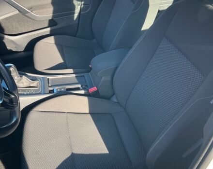 Білий Фольксваген Гольф, об'ємом двигуна 1.6 л та пробігом 273 тис. км за 13600 $, фото 15 на Automoto.ua