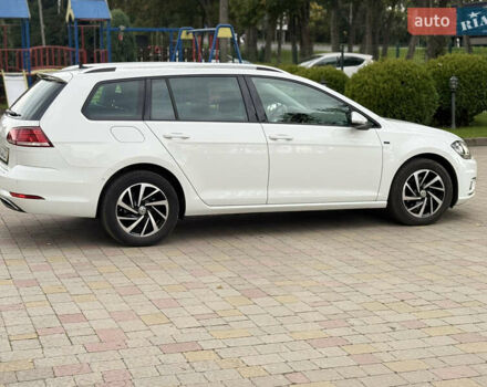 Белый Фольксваген Гольф, объемом двигателя 2 л и пробегом 184 тыс. км за 15250 $, фото 13 на Automoto.ua