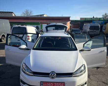 Белый Фольксваген Гольф, объемом двигателя 1.6 л и пробегом 273 тыс. км за 13600 $, фото 10 на Automoto.ua