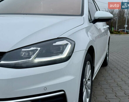 Білий Фольксваген Гольф, об'ємом двигуна 1.6 л та пробігом 217 тис. км за 12800 $, фото 20 на Automoto.ua