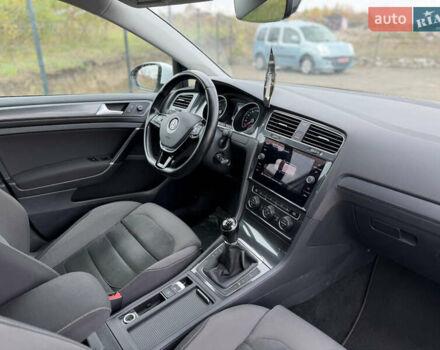 Белый Фольксваген Гольф, объемом двигателя 1.6 л и пробегом 262 тыс. км за 13350 $, фото 20 на Automoto.ua