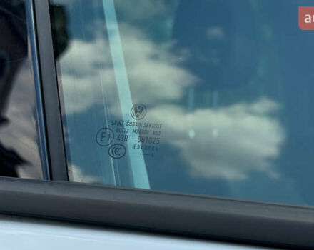 Белый Фольксваген Гольф, объемом двигателя 1.97 л и пробегом 212 тыс. км за 16900 $, фото 6 на Automoto.ua